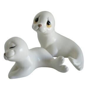 Vintage White Seal & Baby Pup Figurine Set By Oxford